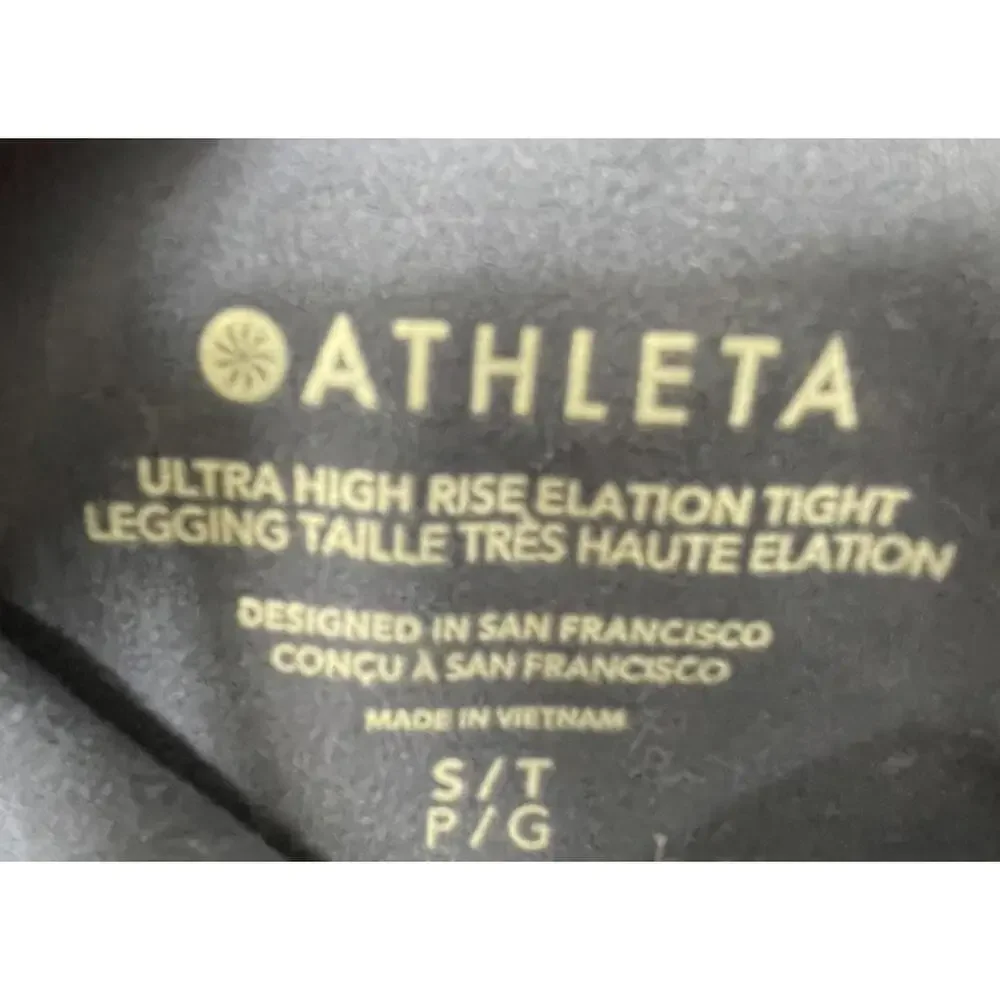 ATHLETA Ultra High Rise Elation Navy Tight Leggings Sz small Yoga Gym